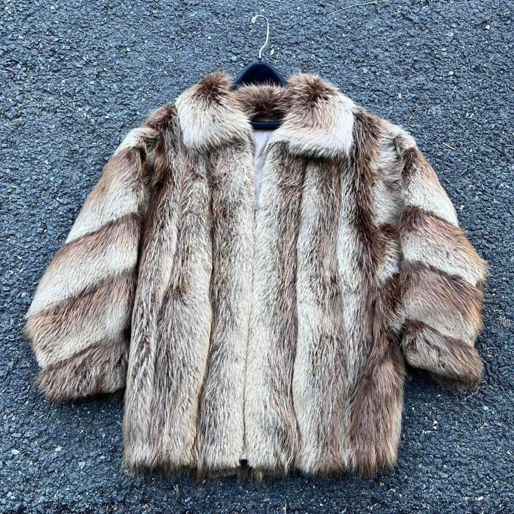 1970s Raccoon Fur Woman's Zip Up Jacket size L